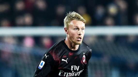 Milan, problema al ginocchio per Kjaer durante la sfida con il Lecce: in dubbio per la Roma