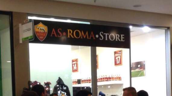 Roma Est - Inaugurato il Temporary Store, presenti Baldissoni e Jedvaj. FOTO! VIDEO!