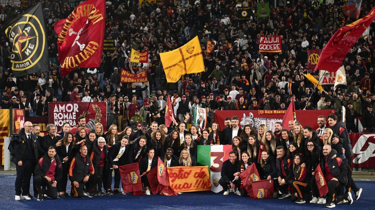 Femminile, le campionesse d'Italia premiate in Campidoglio dal Sindaco Gualtieri. Bavagnoli: “È un orgoglio aver riportato lo Scudetto a Roma”