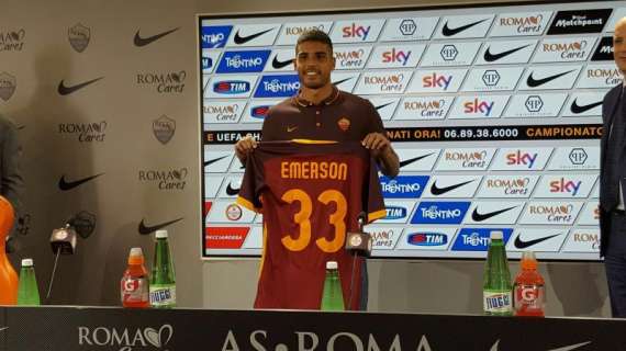 Twitter, Emerson Palmieri vicino a Parigi