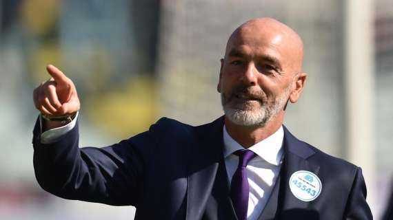 Fiorentina, sessione in sala video, palestra e sul campo