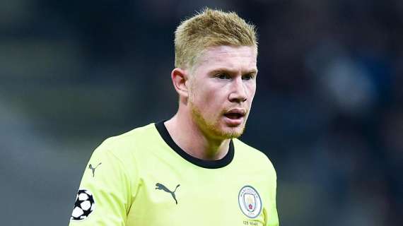 De Bruyne bersagliato dai tifosi dell'Arsenal al momento del cambio. La FA apre un'indagine