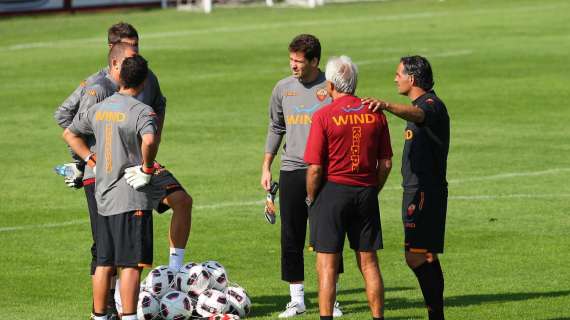 Trigoria - Assenti Cassetti, Mexes, Totti, De Rossi, Menez, Vucinic. Nessuna contestazione per la squadra. C'è anche Fiorentino