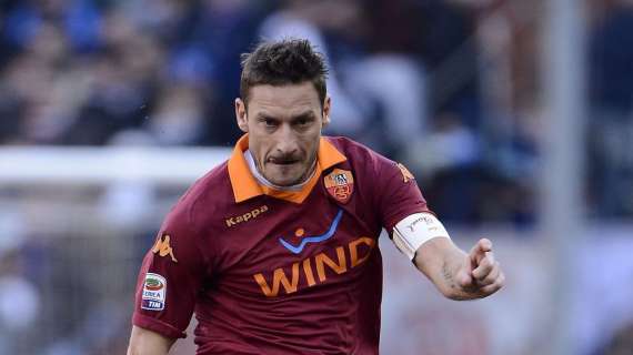 Totti e De Rossi ricordano Alberto Sordi: "Lui è Roma". VIDEO!