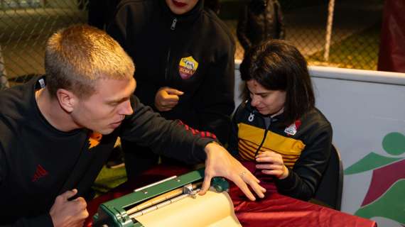 La Roma celebra la giornata nazionale del Braille, presenti Kristensen e Sonstevold. FOTO!