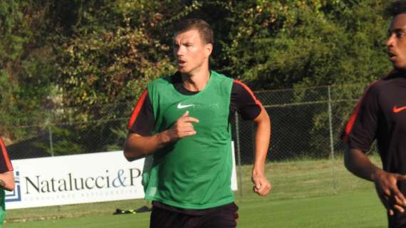 TRIGORIA - Lavoro in palestra ed esercitazioni tattiche a gruppi nella seduta mattutina