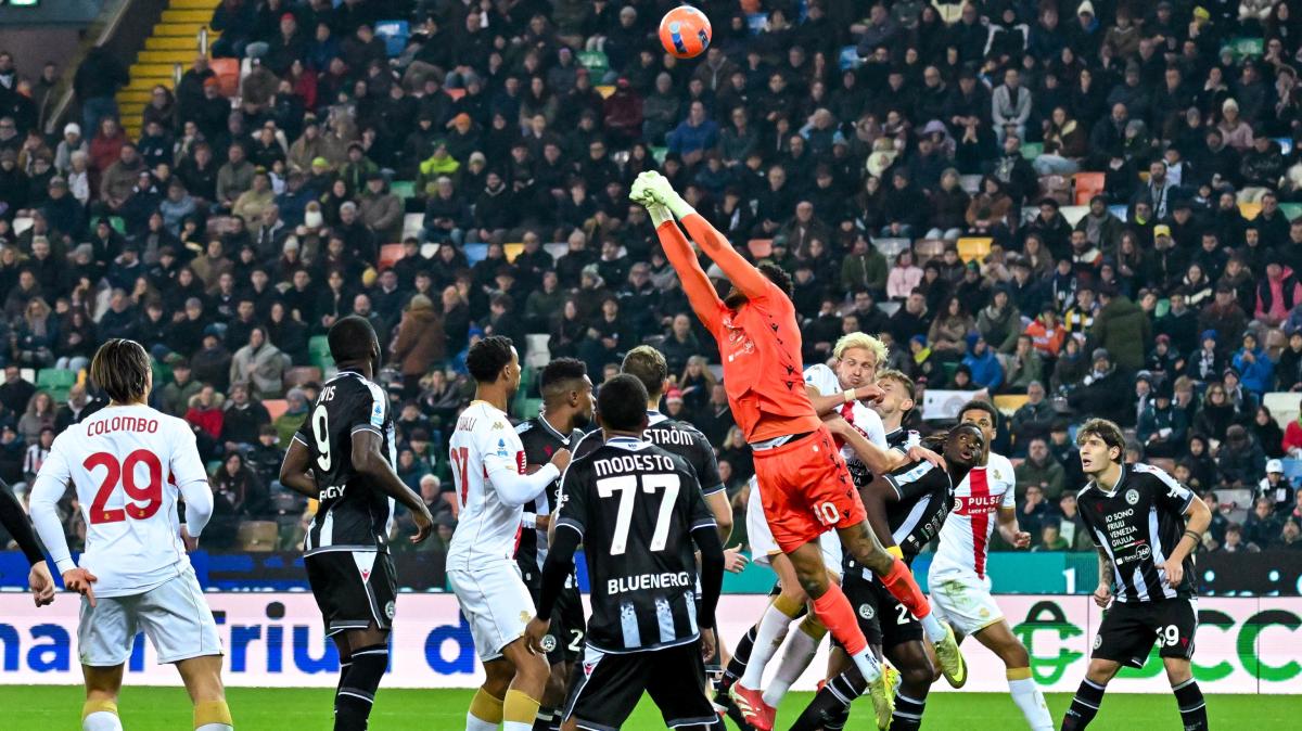 Udinese risarcisce la società di scommesse, niente processo per Okoye