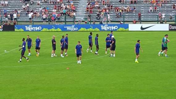 PINZOLO - Terminato l'allenamento del mattino: lavoro sulla forza muscolare e focus tattico. Fisioterapia e palestra per Florenzi. FOTO!