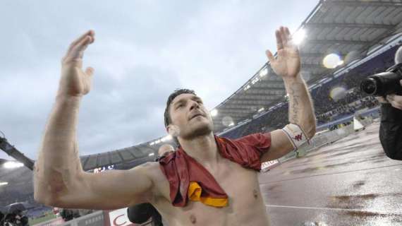 #Totti40 ESCLUSIVA VG - Whittle: "Lo spinge il suo amore per la Roma". Calemme: "Può giocare altri due anni"
