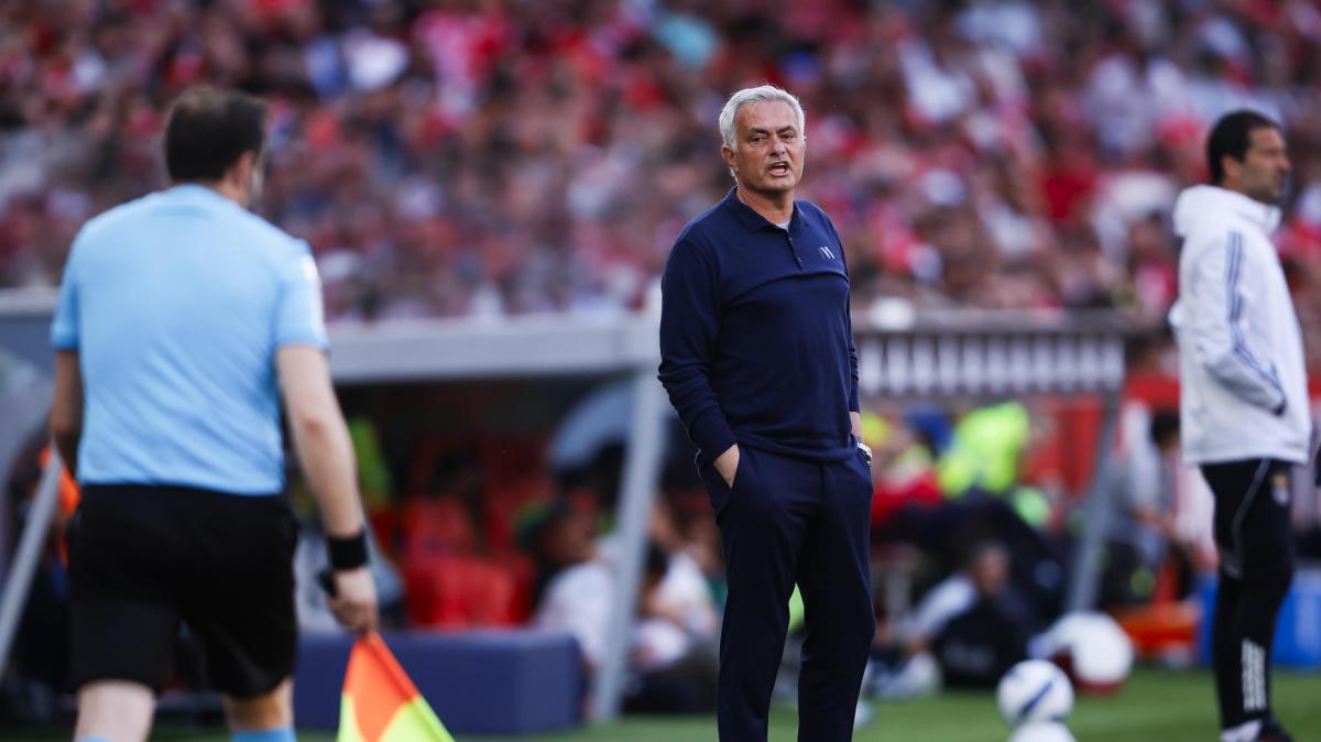 Benfica, Mourinho smentisce i contatti con il Real Madrid