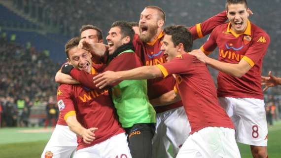 Trigoria festeggia Totti. Il capitano sul suo blog: "Siete davvero unici!". VIDEO!