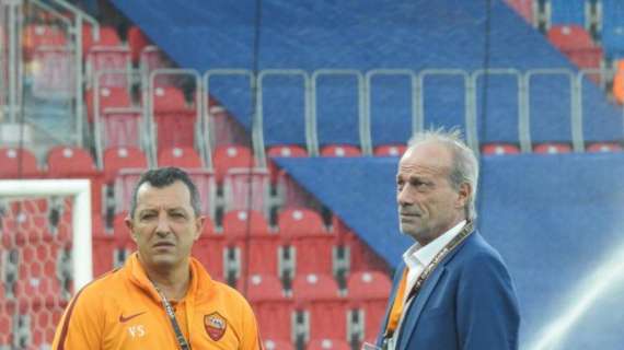 Viktoria Plzeň-Roma - Vito Scala e Walter Sabatini a colloquio a bordocampo. FOTO!