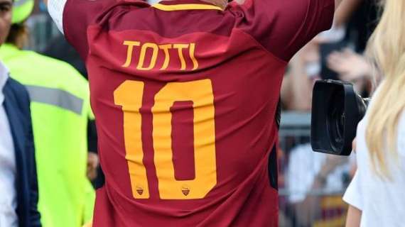 Niente più maglie di Totti negli AS Roma Store