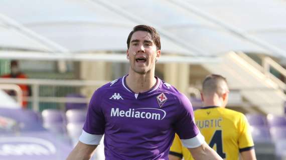 Fiorentina, Vlahovic: "Sto bene a Firenze, ho un contratto fino al 2023"