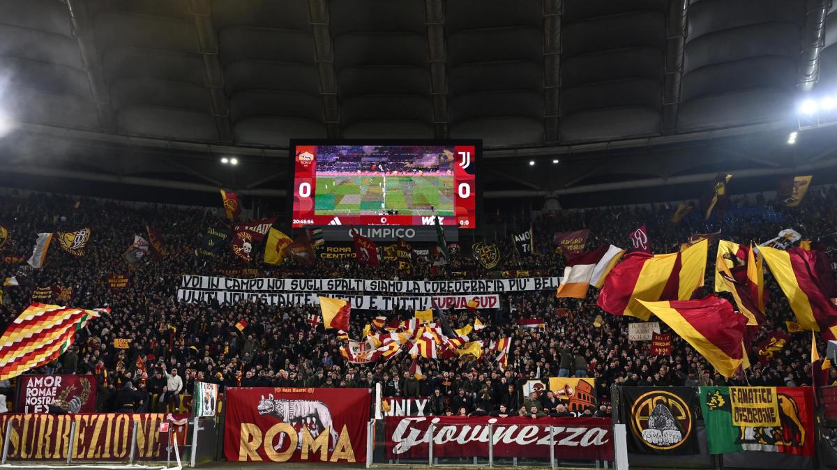 Roma-Juventus - Niente scenografia, la risposta della Sud: "Voi in campo, noi sugli spalti, siamo la coreografia più bella". FOTO!