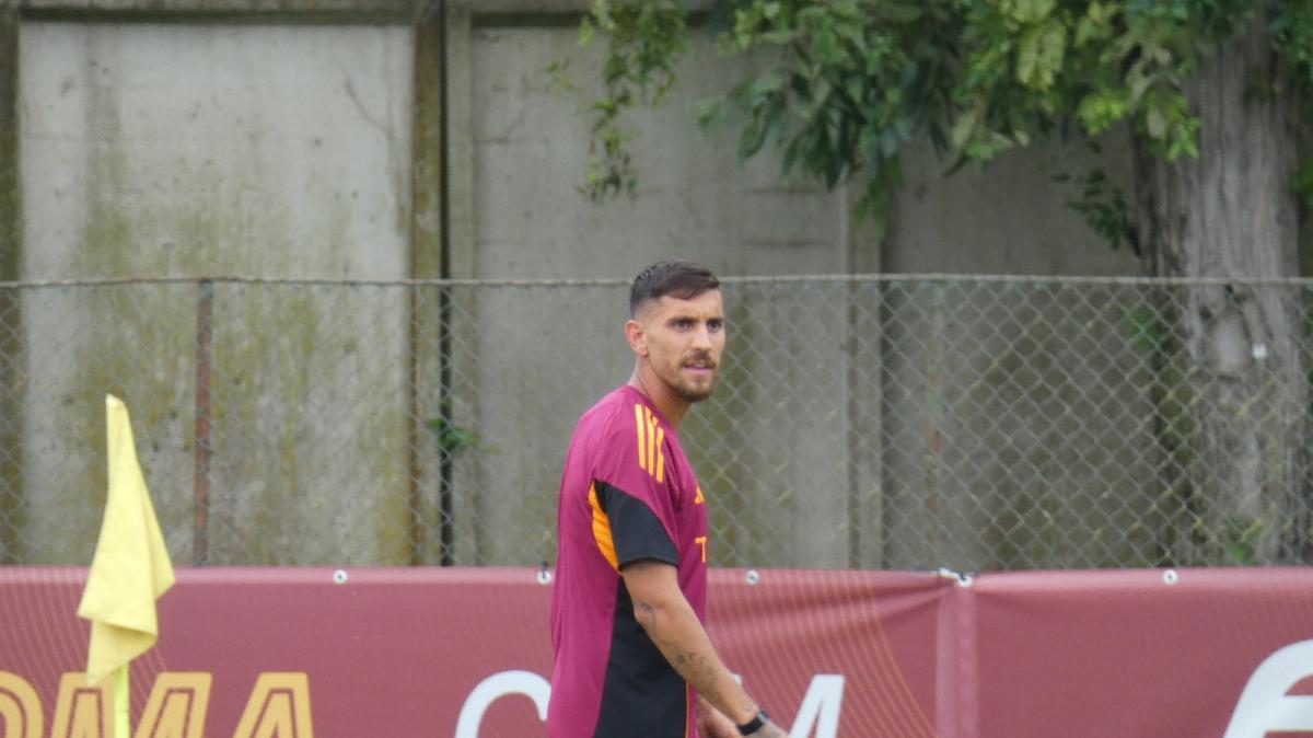 Serie di partitelle a campo ridotto. Out Pellegrini, Mancini, Koné, Wesley e Dybala. VIDEO!