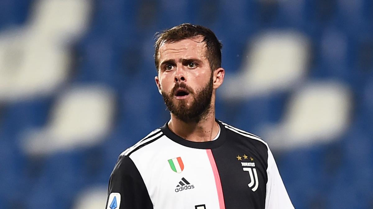 Juventus, sorpresa Pjanic: l'ex in visita alla Continassa