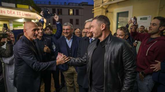 Bambino Gesù - Spalletti: "Non poteva esserci occasione migliore per ritrovarci con Totti". L'ex capitano: "Tra noi basta un semplice sguardo". FOTO! VIDEO!