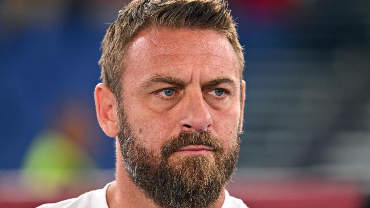 Genoa, ecco De Rossi: prime foto con il DS Lopez da tecnico rossoblù