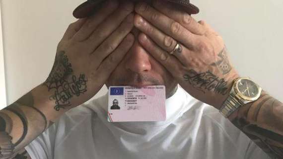 Guida in stato di ebbrezza in Belgio per Nainggolan. Il giocatore: "Tutte stron..." e mostra la patente. FOTO!