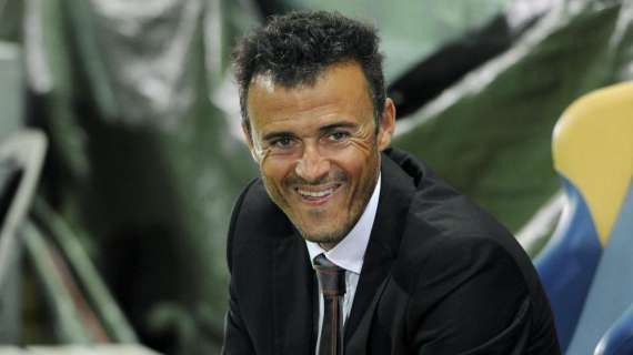 Accadde oggi - Luis Enrique si meraviglia per lo striscione Mai schiavi del risultato. Lo steward ritratta, sospesa la squalifica di Garcia