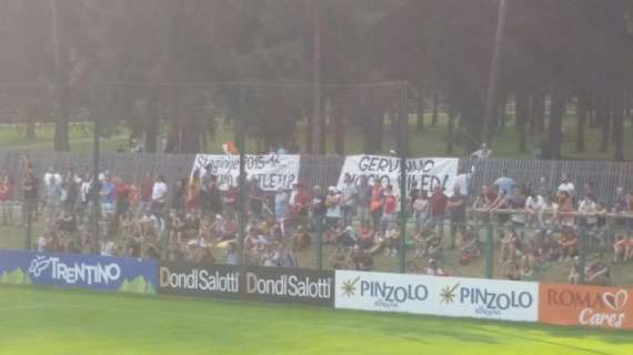 Pinzolo - Roma-Gyirmot Gyor, esposti due striscioni in Curva Sud. FOTO!