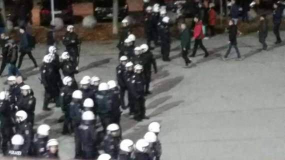 Attimi di tensione nei pressi dello stadio prima della gara, un tifoso della Roma arrestato. FOTO! VIDEO!